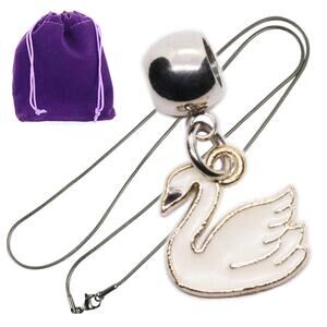 Elegant Swan Necklace - Exquisite White Swan Pendant for Women and Men